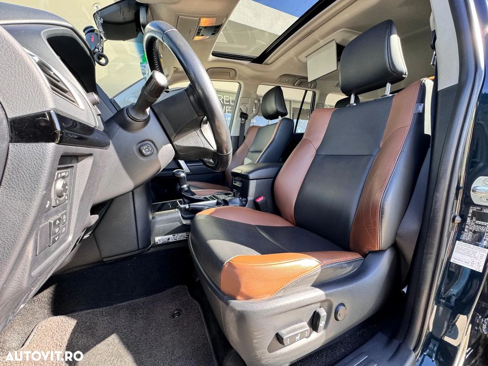 Toyota Land Cruiser 2.8l D-4D 204 CP A/T Luxury Black Matte Edition - 6