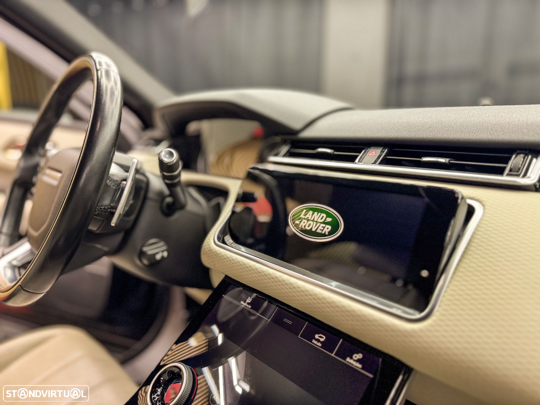 Land Rover Range Rover Velar 2.0d R-Dynamic HSE - 30