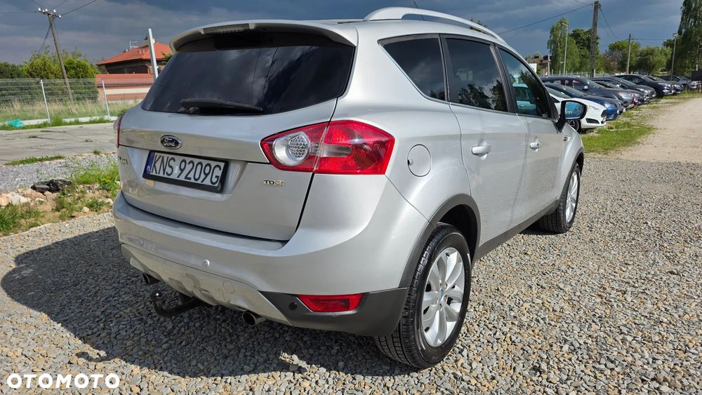 Ford Kuga 2.0 TDCi 2x4 Titanium - 6