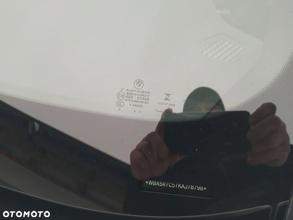 BMW Seria 3 330i Sport Line - 36