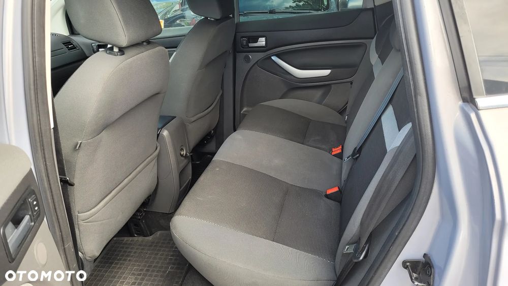 Ford Kuga 2.0 TDCi 2x4 Trend - 9