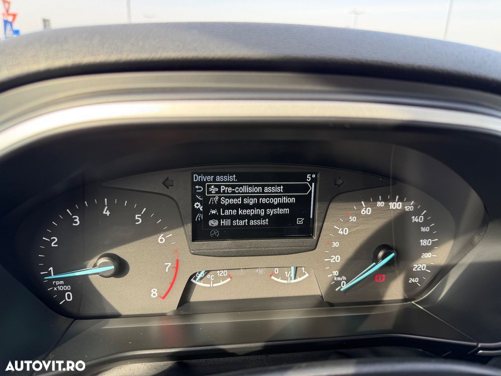 Ford Focus 1.0 EcoBoost Trend - 17