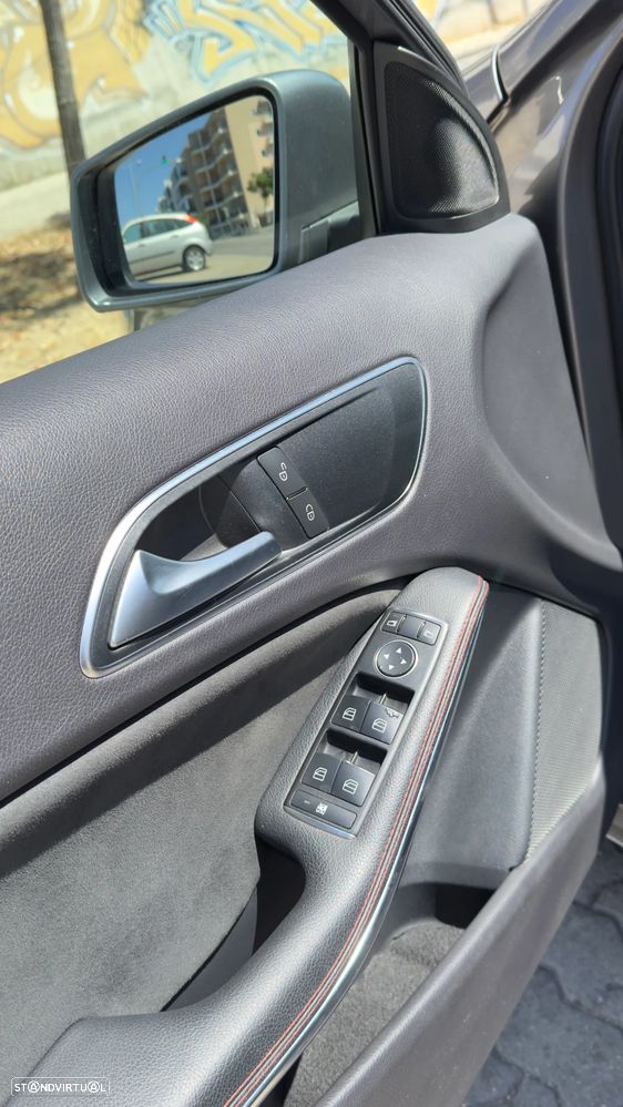 Mercedes-Benz A 200 CDI AMG Line - 8