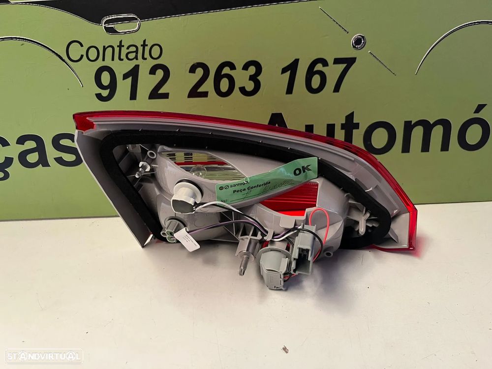 FORD FOCUS III CARRINHA PLASTICO MALA FAROLIM MOTOR - M332 - 13