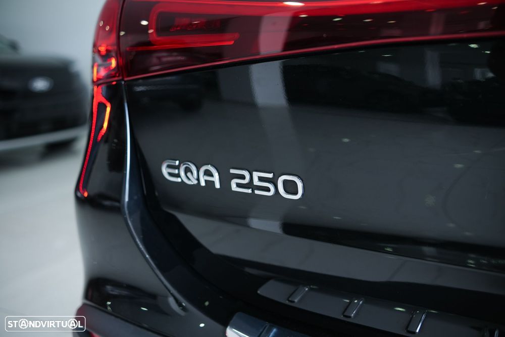 Mercedes-Benz EQA 250 Progressive - 11