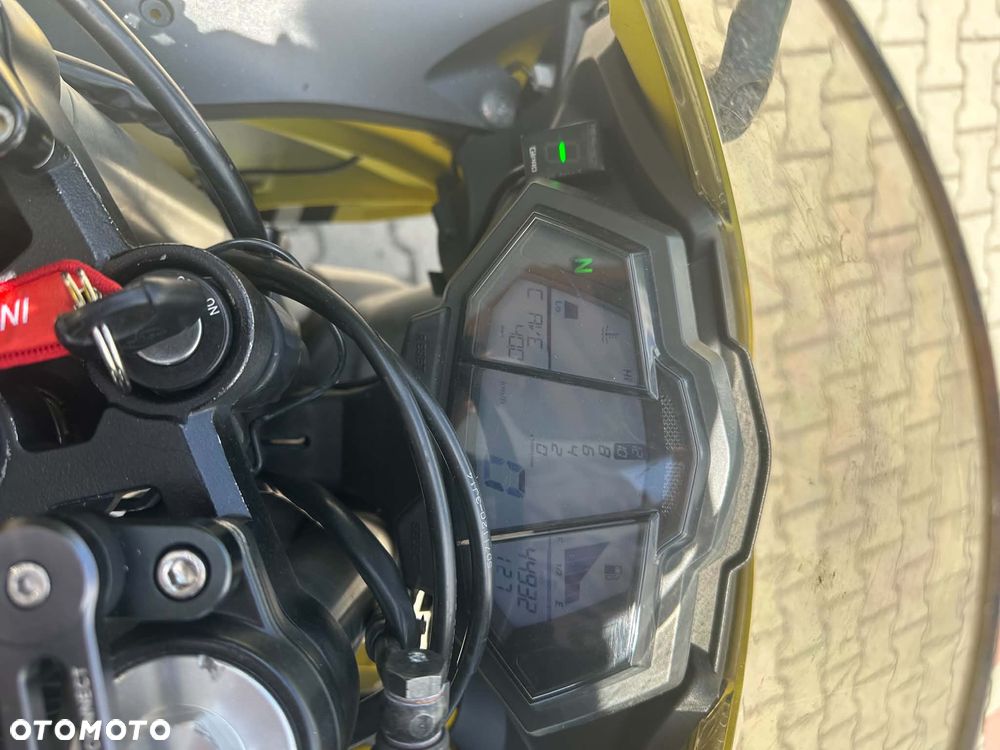 Yamaha YZF - 5