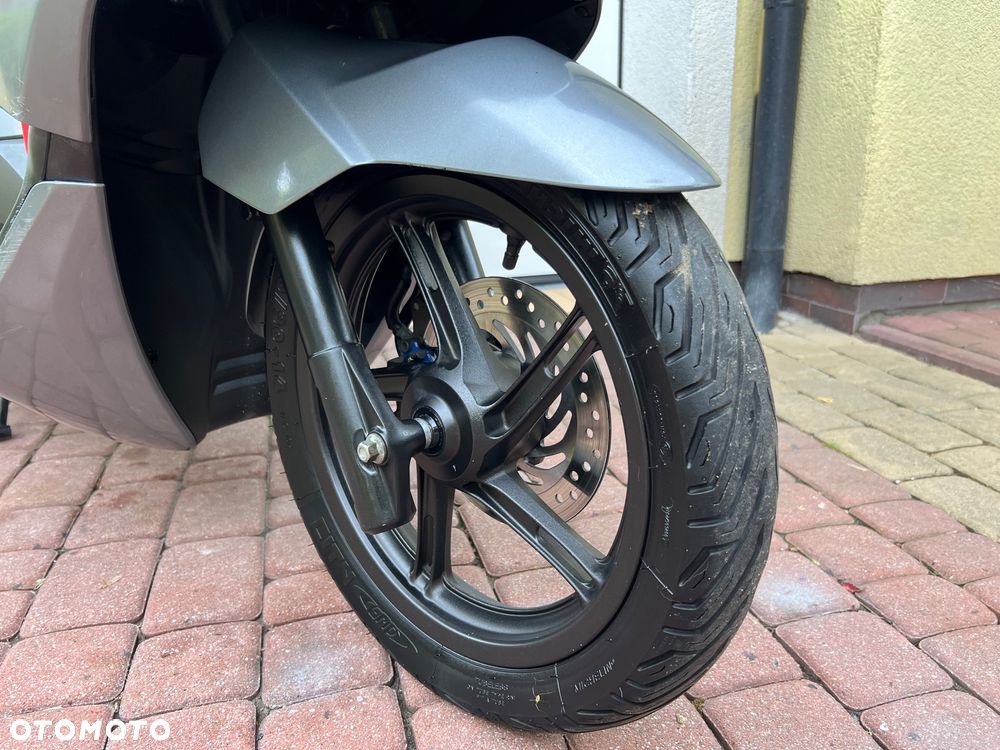 Honda PCX - 32