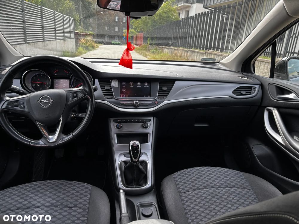 Opel Astra 1.2 T Elegance S&S - 11