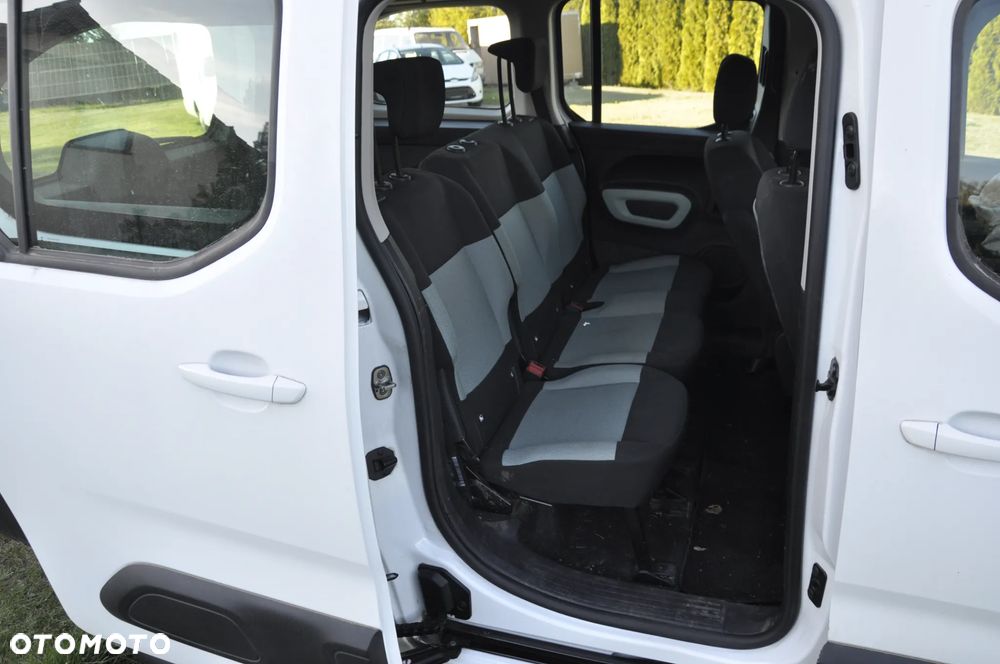Citroën Berlingo MPV XL PureTech 110 FEEL - 4