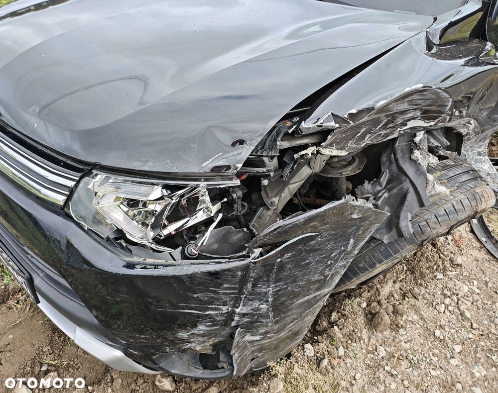Mitsubishi Outlander - 5