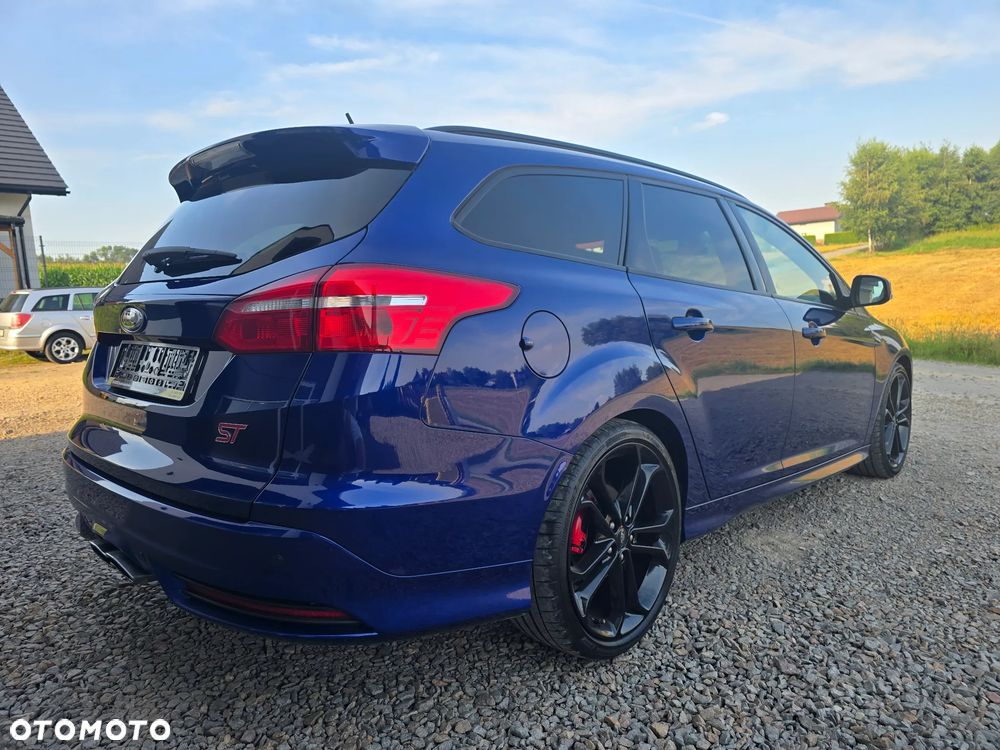 Ford Focus 2.0 EcoBoost ST mit Leder-Exclusiv-Paket - 7