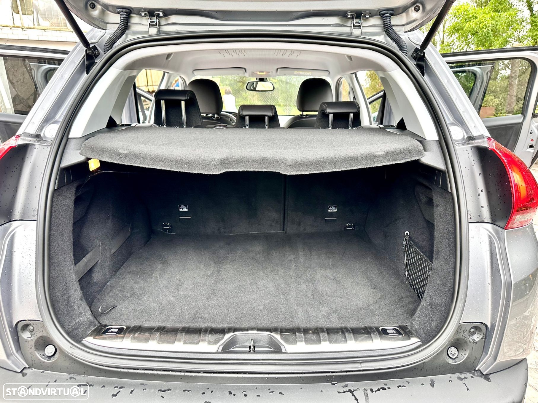 Peugeot 2008 1.2 PureTech Allure - 8
