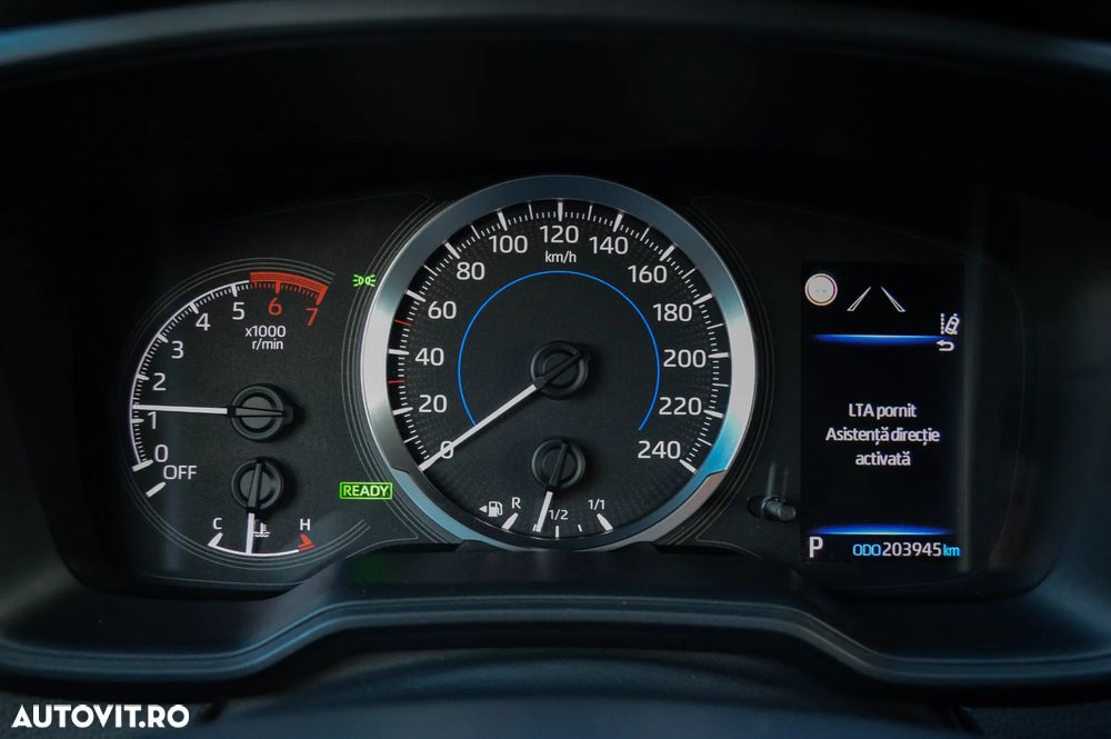 Toyota Corolla 1.8 Hybrid Comfort - 21