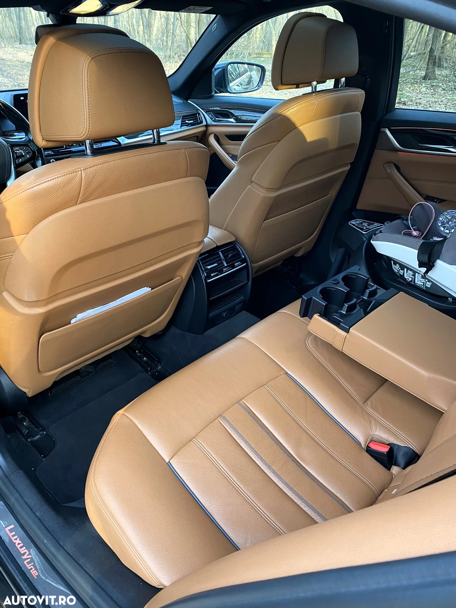 BMW Seria 5 520d Aut. Luxury Line - 13