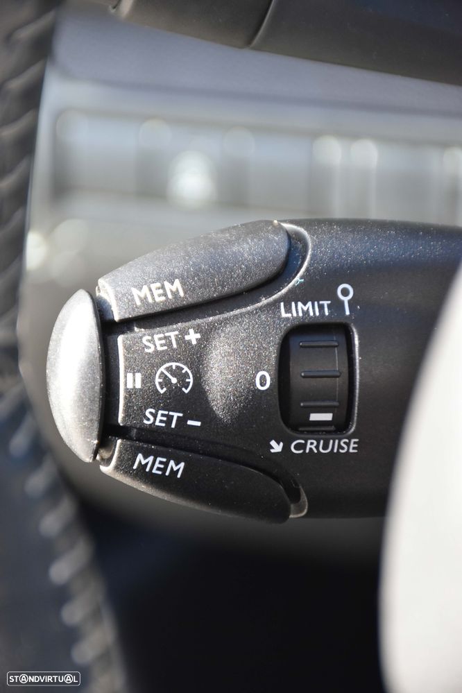 Peugeot 308 1.5 BlueHDi Style - 29