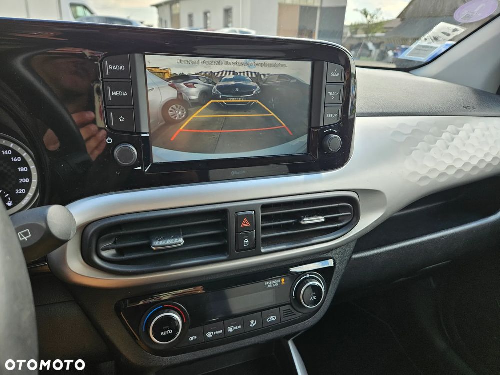 Hyundai i10 1.0 BlueDrive Comfort - 16