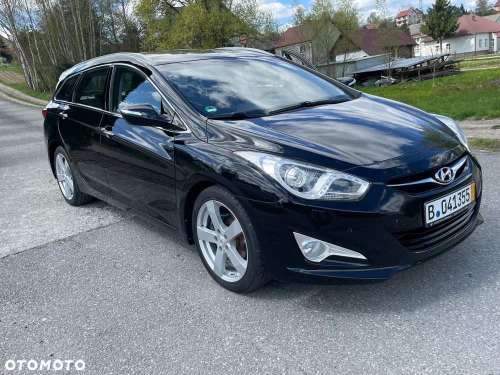 Hyundai i40 i40cw 1.7 CRDi Fifa World Cup Edition - 1