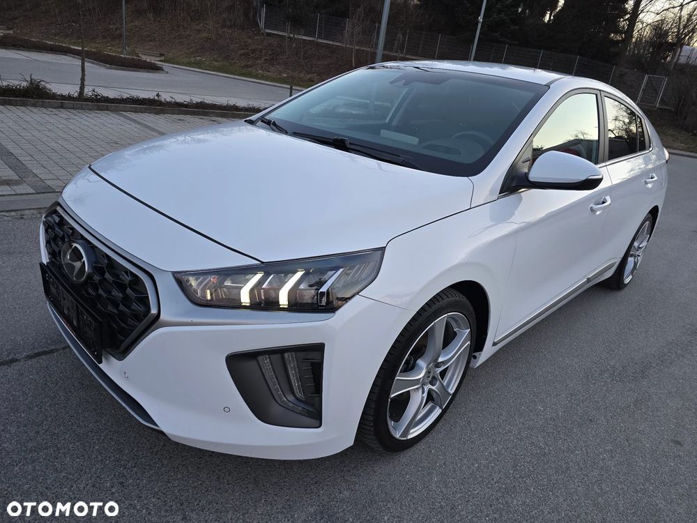 Hyundai IONIQ Hybrid Premium - 39