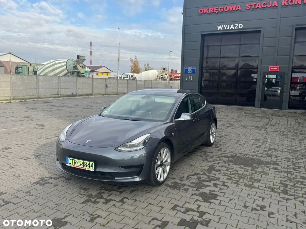 Tesla Model 3 - 2