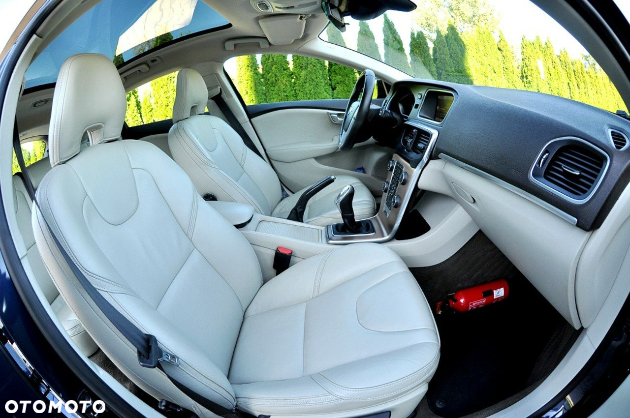Volvo V40 Cross Country D2 Momentum - 7