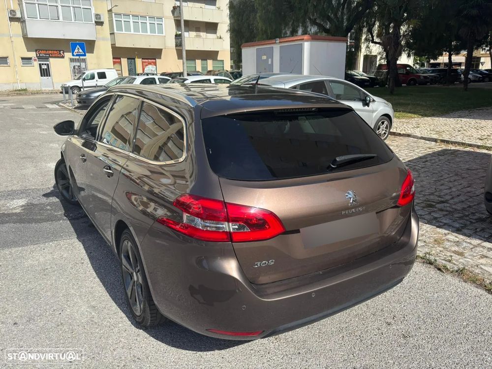 Peugeot 308 - 1