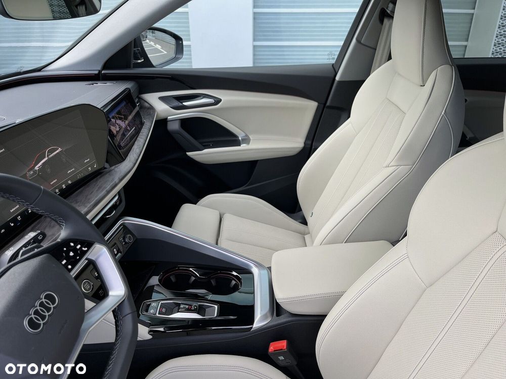 Audi Q5 Sportback - 18
