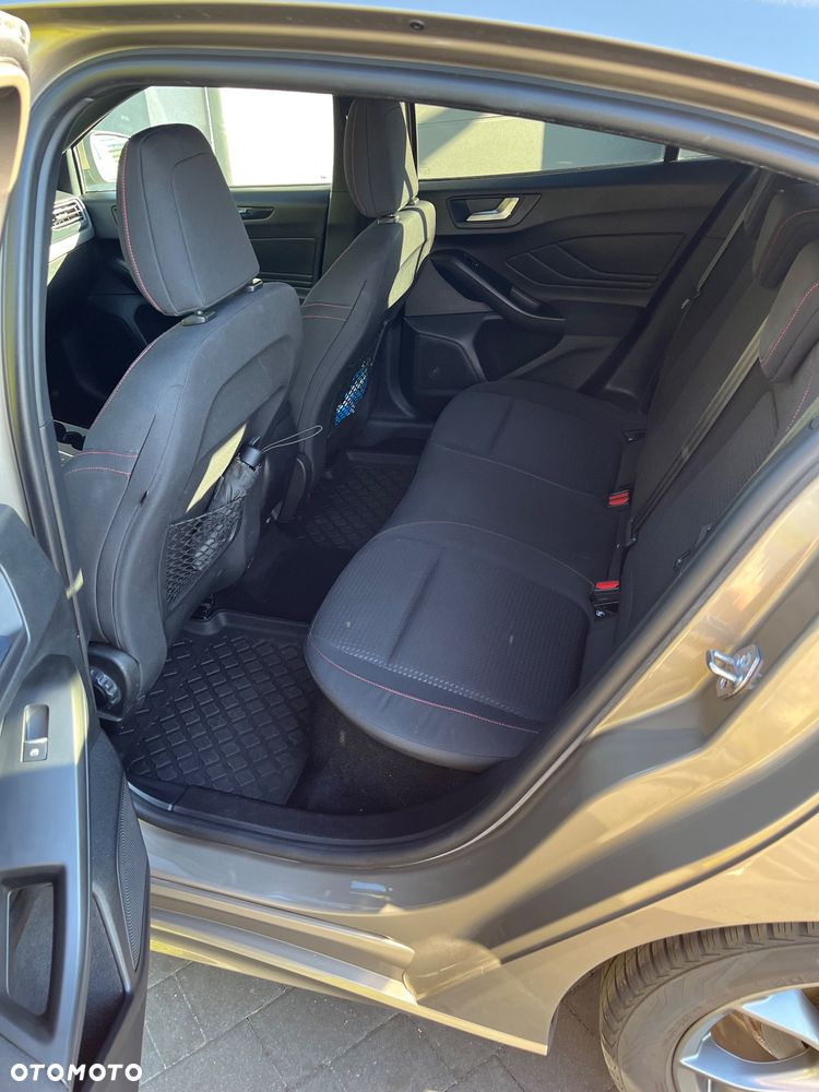 Ford Focus 1.5 EcoBoost ST-Line - 7