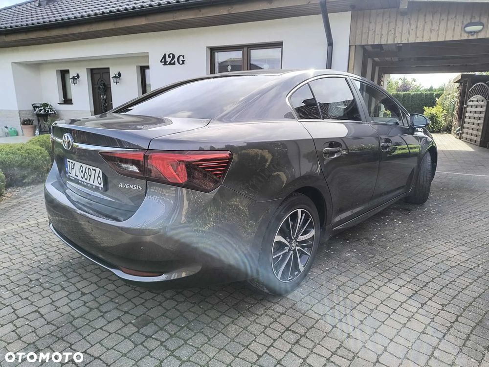 Toyota Avensis 1.8 Premium - 5