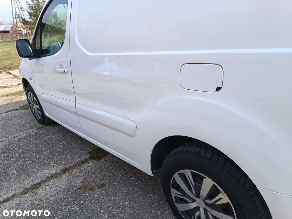 Citroën Berlingo 1.6 diesel Blue HDI 99kM, manual, 2016 rok EURO 6! STAN BARDZO DOBRY, PRZEBIEG GWARANTOWANY! - 13