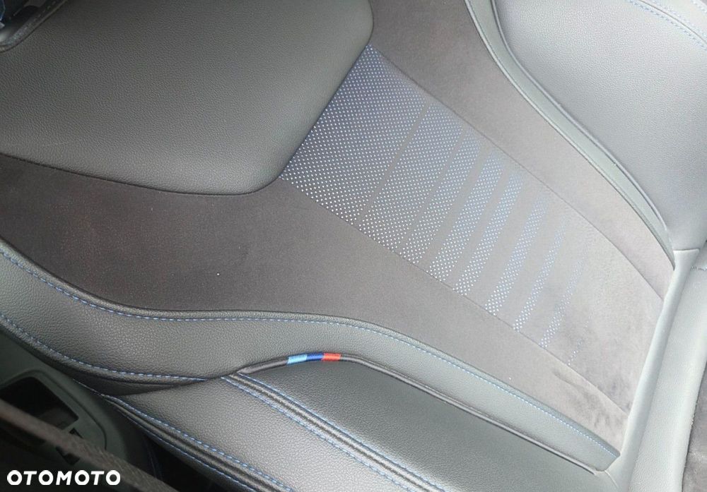 BMW i4 - 24