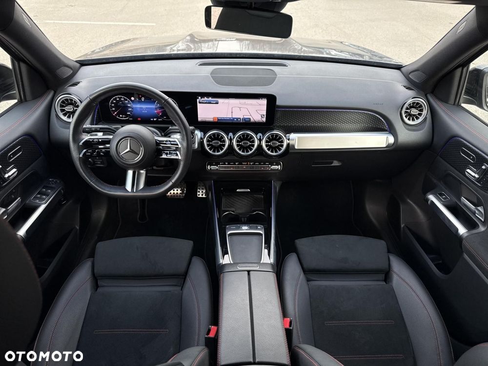 Mercedes-Benz GLB - 18