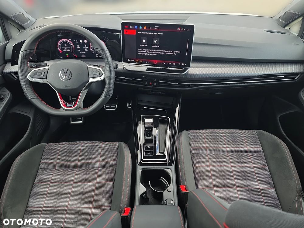 Volkswagen Golf - 16