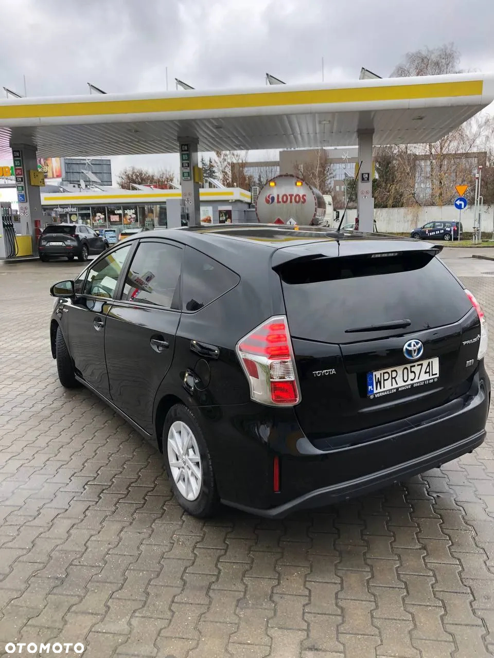 Toyota Prius+ 1.8 HSD Prestige - 2