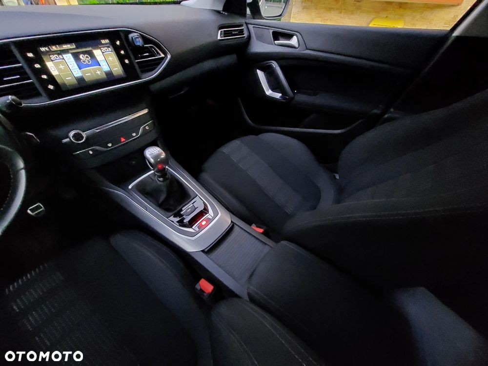 Peugeot 308 130 e-THP Stop & Start Allure - 5