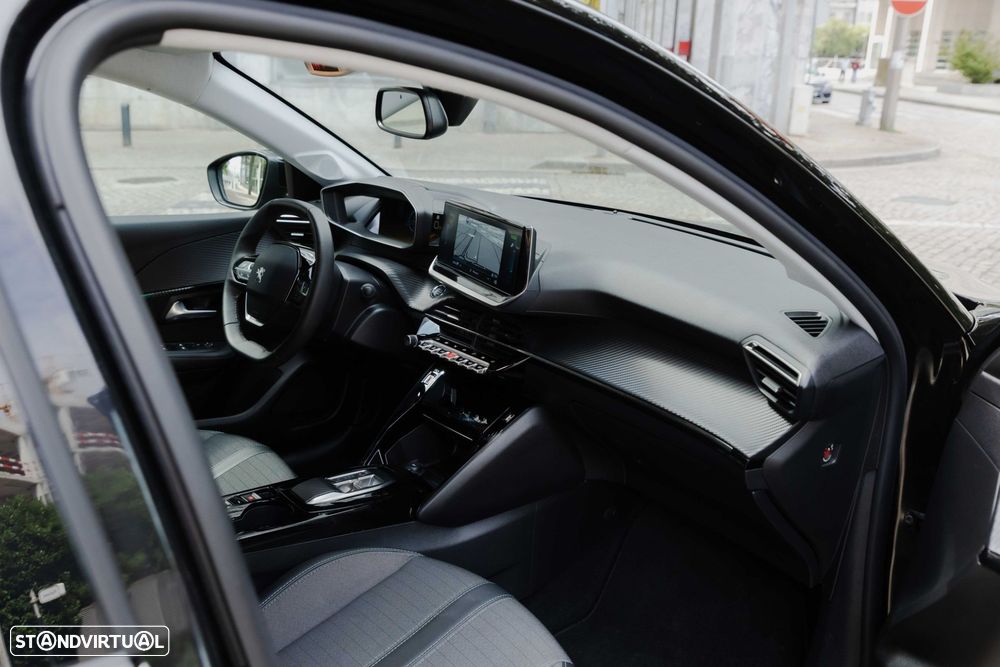 Peugeot e-208 50 kWh Allure - 24