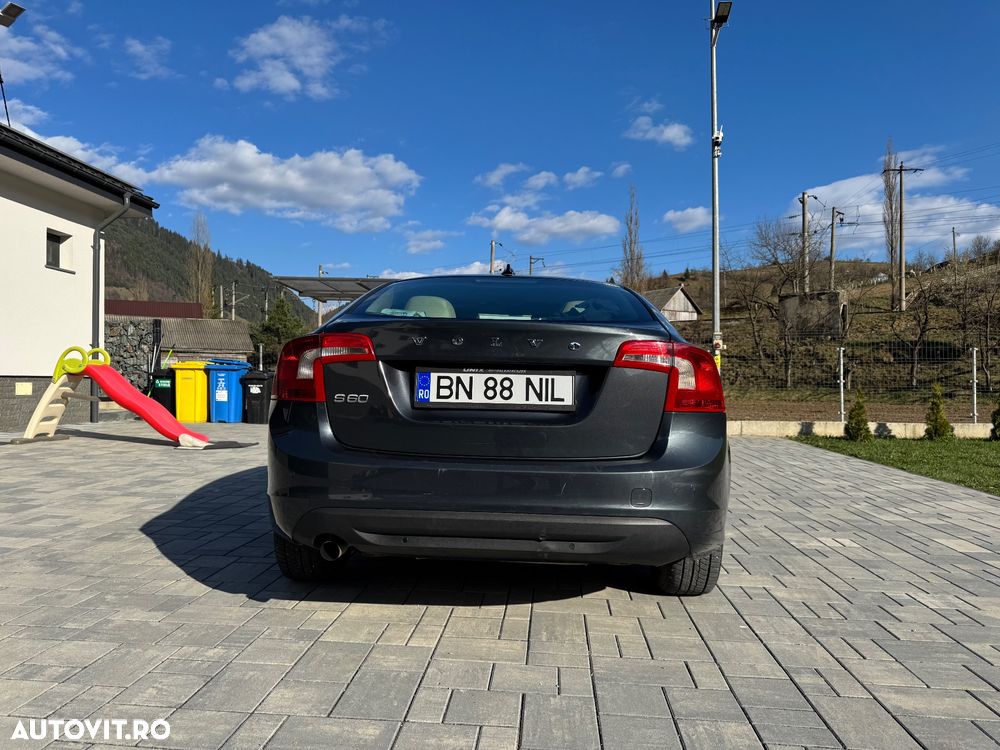 Volvo S60 DRIVe Start-Stop Momentum - 4