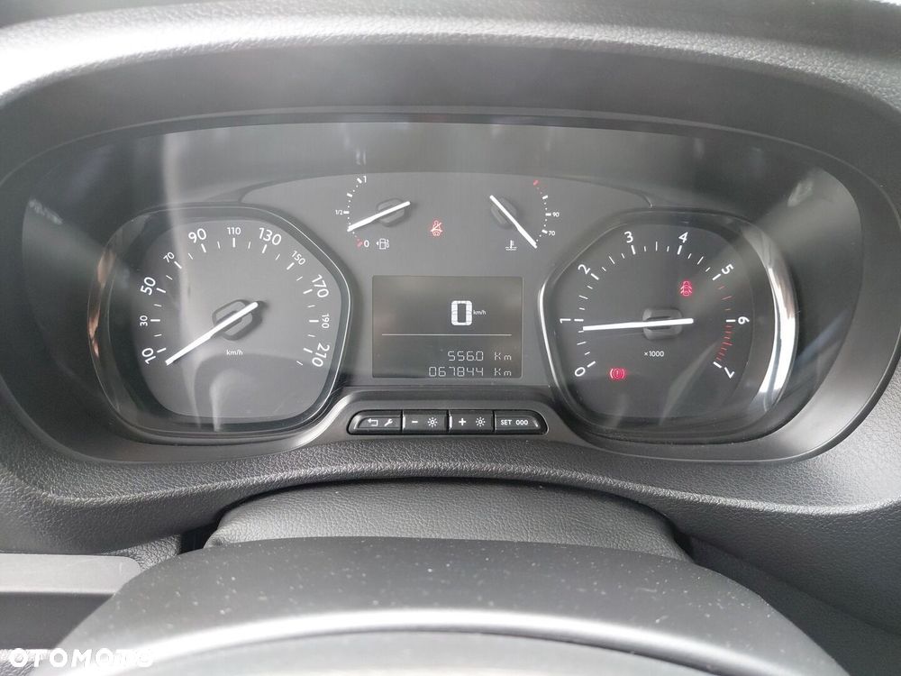 Toyota PROACE VERSO - 16