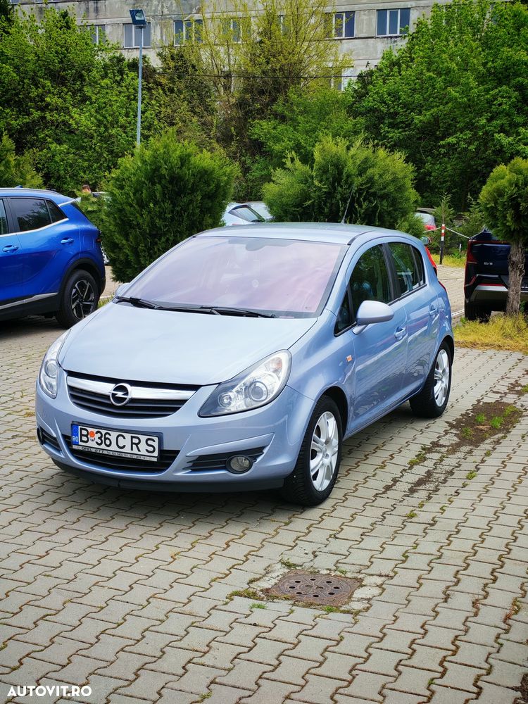 Opel Corsa Cosmo - 2