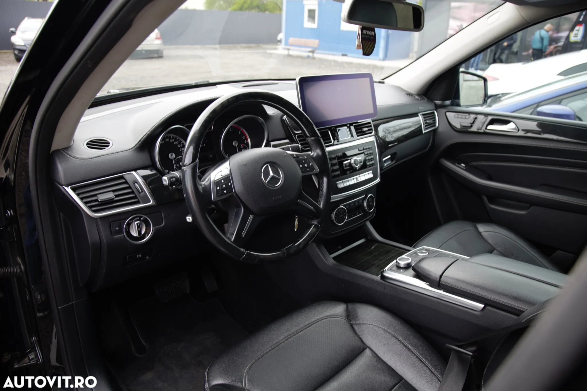 Mercedes-Benz ML 350 BlueTec 4MATIC Aut - 6
