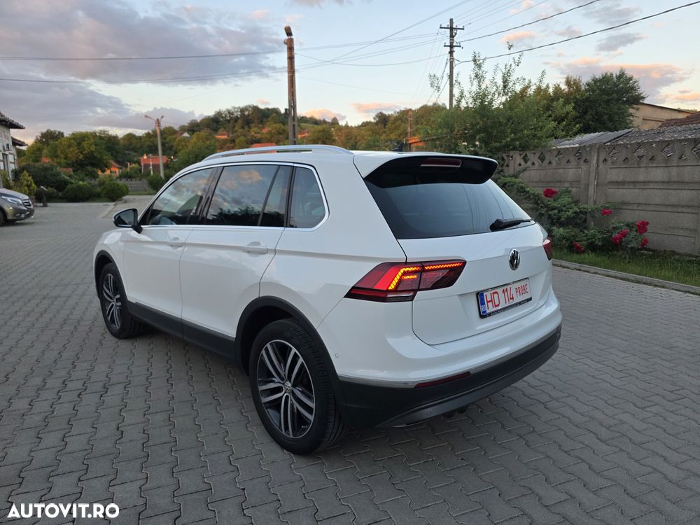Volkswagen Tiguan 2.0 TDI SCR 4MOTION DSG Highline - 24