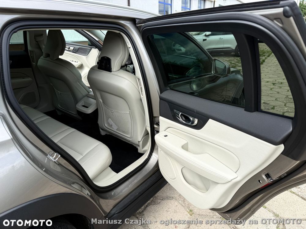 Volvo V60 Cross Country Pro B5 B AWD - 16
