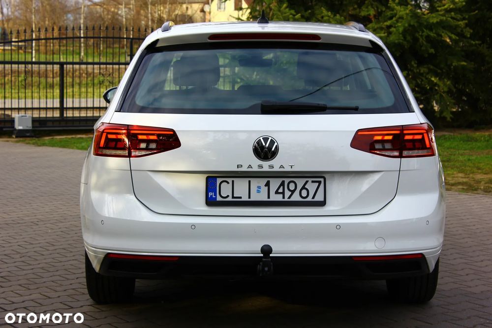 Volkswagen Passat 2.0 TDI SCR DSG Business - 19