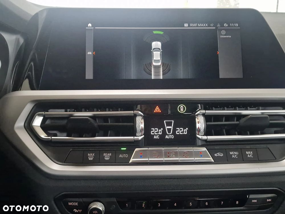 BMW Seria 3 318i Advantage - 13