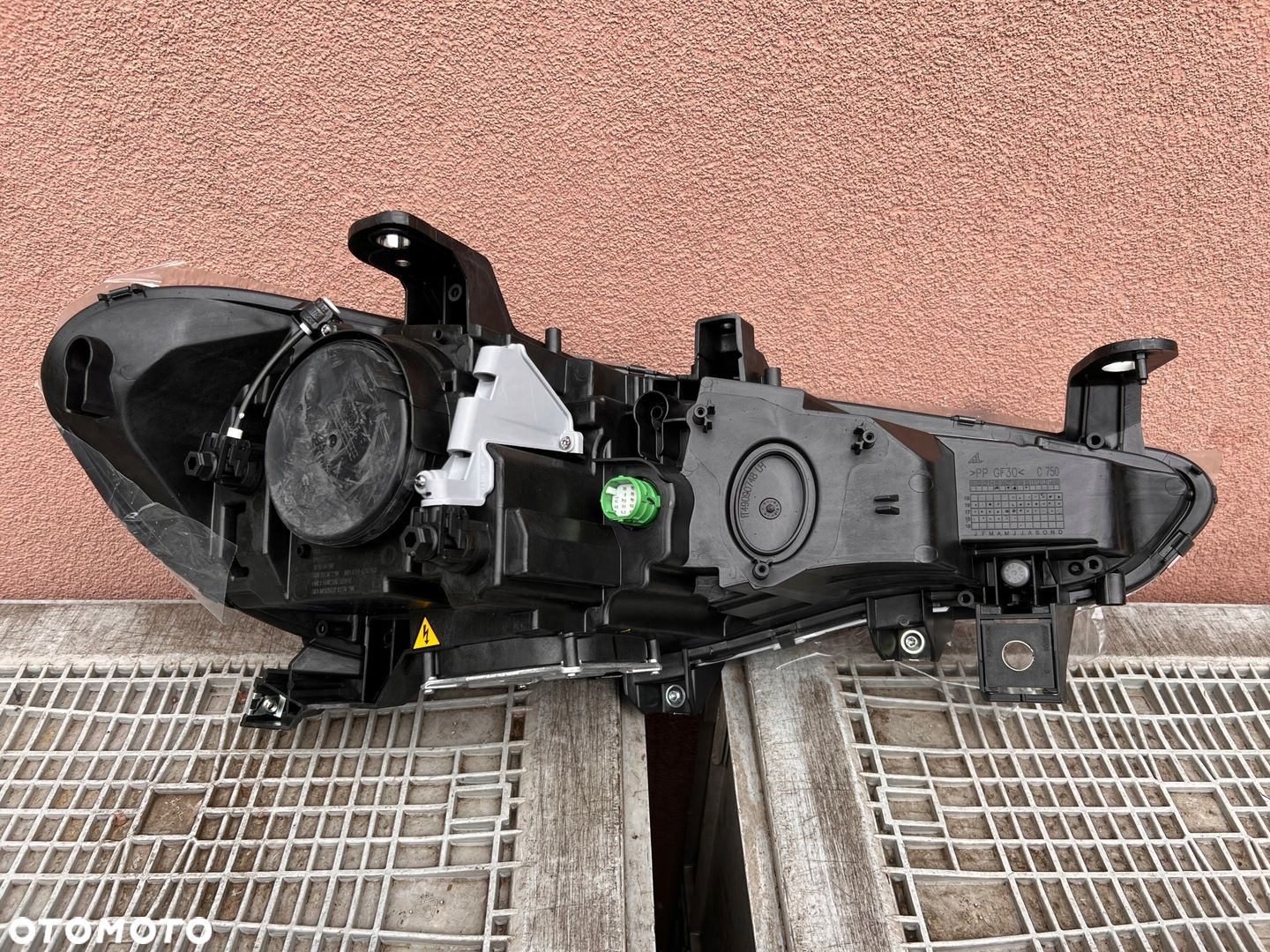 Lampa przednia ALFA ROMEO GIULIA XENON NIESKRĘTNY LEWA EUROPA ORYGINALNA AL - 2