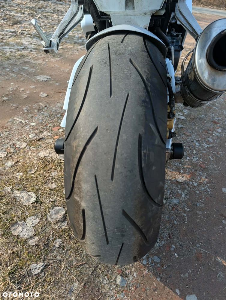Honda CBR - 13