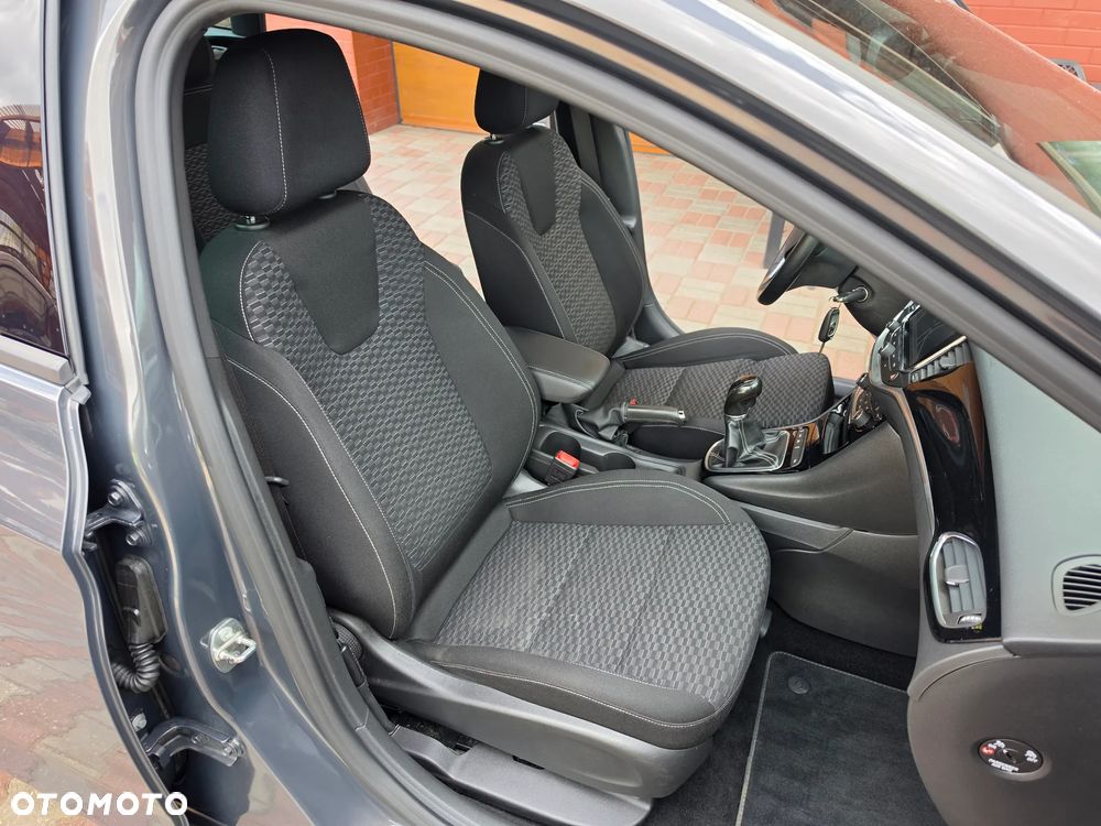Opel Astra 1.4 Turbo Dynamic - 20