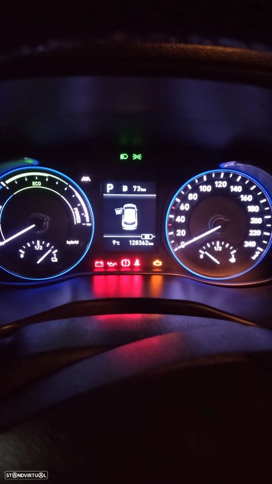 Hyundai Kauai 1.6 GDi HEV Premium Pack Plus - 8