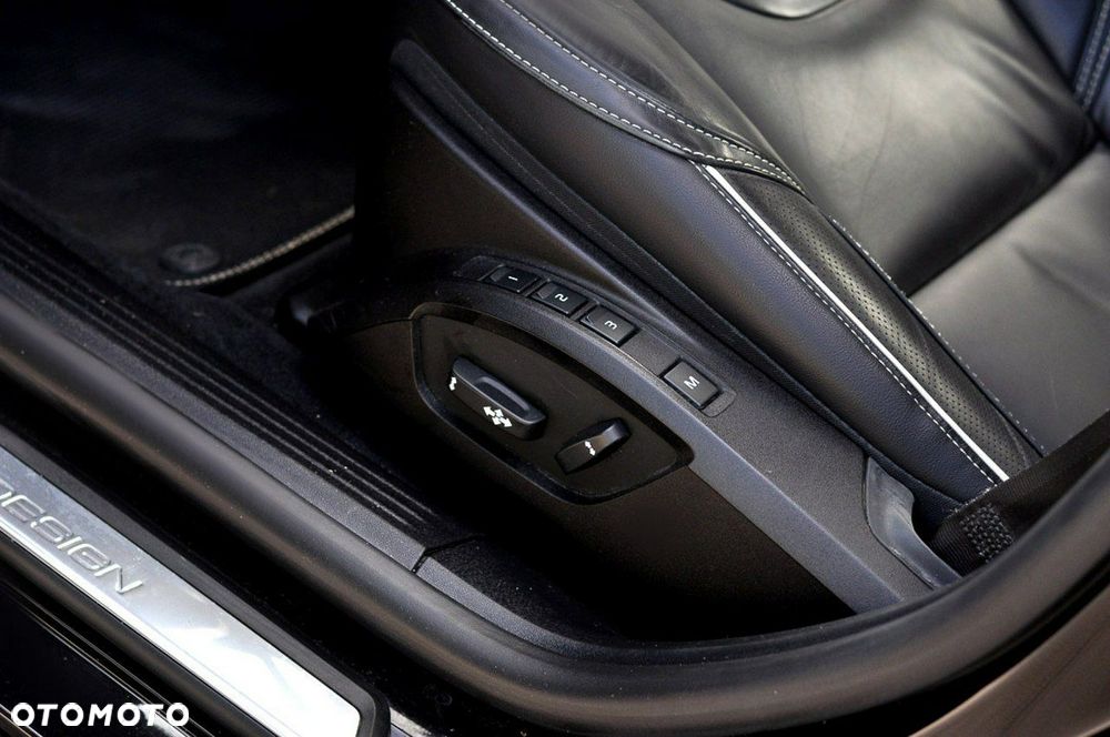 Volvo V40 T2 Summum - 14