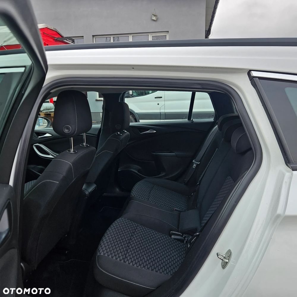 Opel Astra - 12