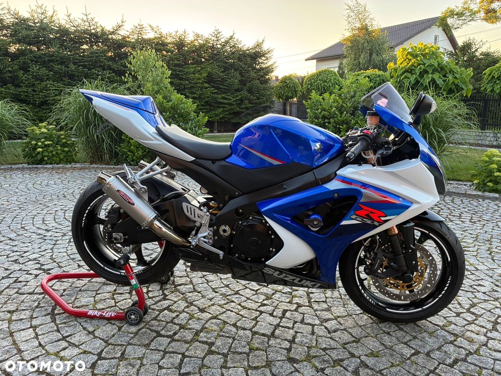 Suzuki GSX-R - 7